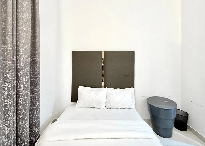 Al Manara Classic Cozy Studio